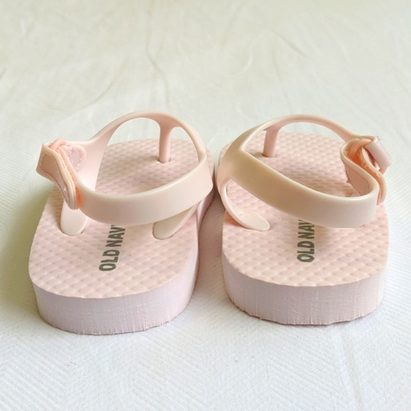 old navy blush pink flip flops sandals 12 months baby girl - Picture 5 of 5